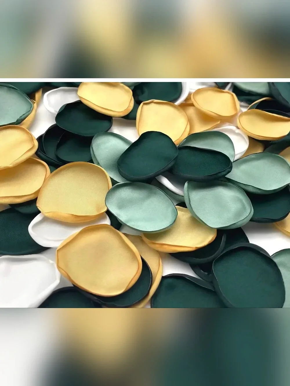 NEW 200 PIECES SILK Rose Petals for Wedding Bridal Shower Decoration Green -Gold